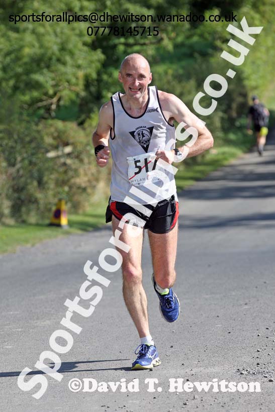 Kevin Lister (North East Vets) 2nd in the Tynedale 15 Mile Road Race, Hexham. Photo: David T. Hewitson/Sports for All Pics